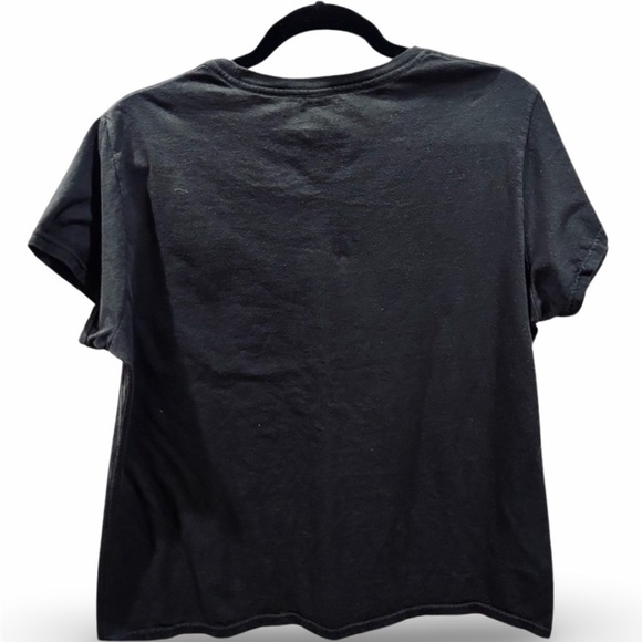 Yellowstone Graphic Tee Women’s Size XL Dutton Family TV Show Hit Series Popular - Picture 2 of 2